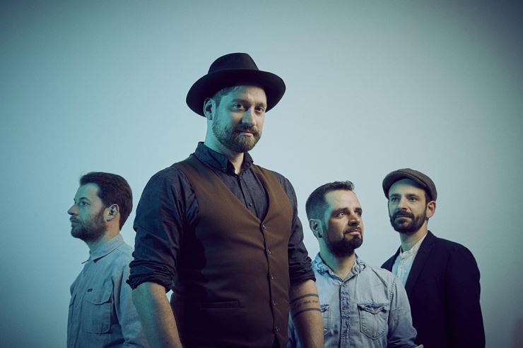 MAINFELT - Royal Rover Tour