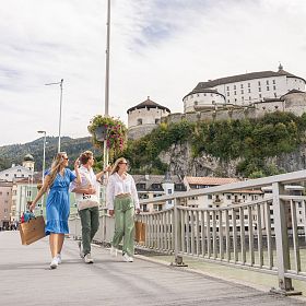 2024-stadt-kufstein-night-shopping-einkaufsfotos-a0105164-fullc-peakmedia-dominik-zwerger-5