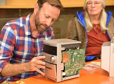 repair-cafe-c-andreas-rieser-4