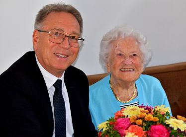 senioren-101-geburtstag-frau-widder-4