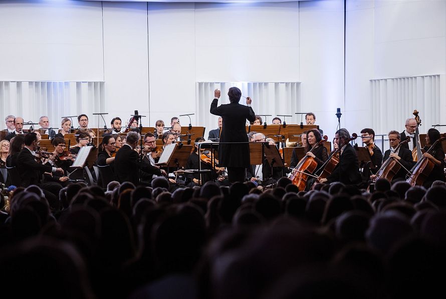 tlt-202001-tsoi-hoch-c-emanuel-kaser