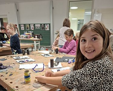 20251029_Kufstein_Ferienexpress_Basteln Bauen Spaß