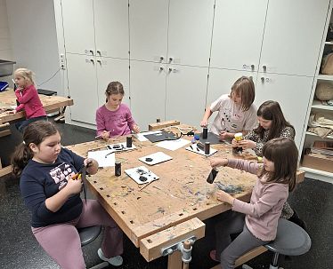 20251029_Kufstein_Ferienexpress_Basteln Bauen Spaß