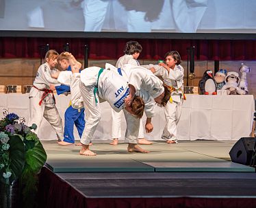 slim-2604-sportlerehrung-kufstein-0501-c-ines-entleitner