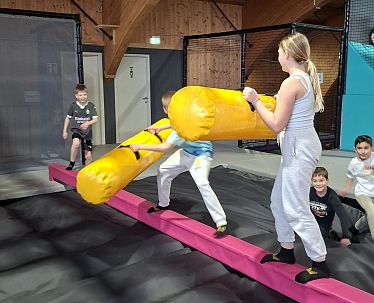 30.12.2025 Trampolinhalle 2