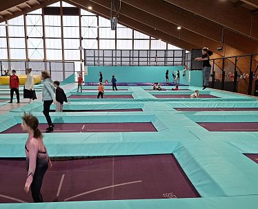 30.12.2025 Trampolinhalle