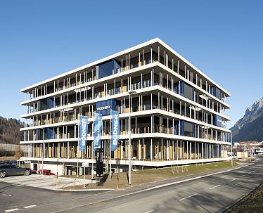 slim-bodner-zentrale-gross-quelle-haerdtlein-foto
