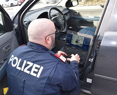 slim-ein-tag-unterwegs-mit-der-stadtpolizeistandortmarketing-kleinheinz-0026