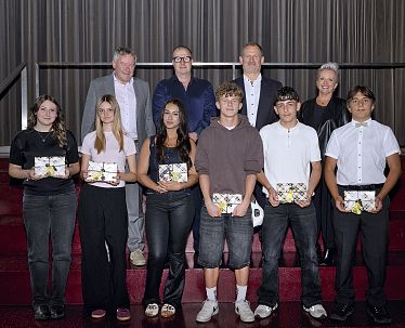 slim-kinder-jugend-beste-schuler-polyfoto-karg