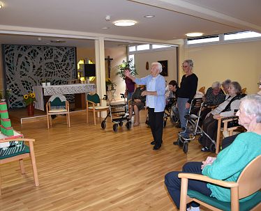 slim-stadtgeschehen-altenwohnheime-freiwilligensuchestandortmarketing-kleinheinz-0894