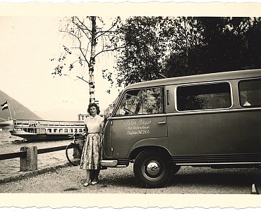 Taxi_VW_Bus-Inge_Schöner